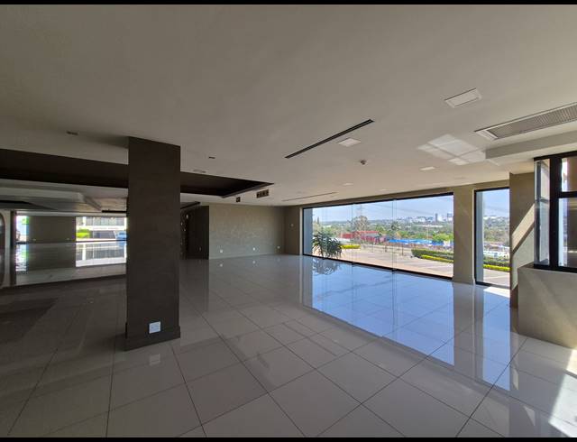 805M² OFFICE TO LET IN KRAMERVILLE